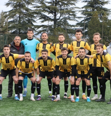 Çiftelerspor’umuz deplasmanda Kırka Boraks Spor’u 10 kişi kaldığı maçta 1-0 yenerek 3 puanın sahibi oldu.
